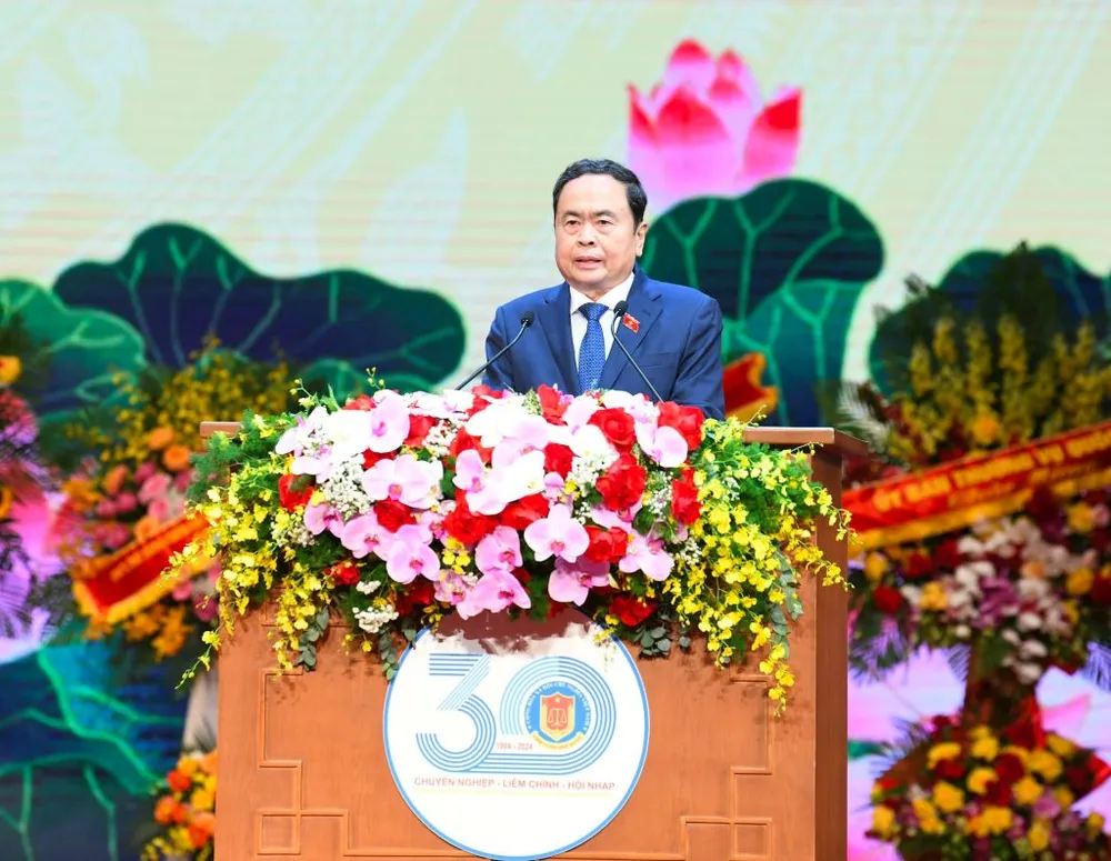 Chủ tịch Quốc hội Trần Thanh Mẫn biểu dương những thành tích mà KTNN đã đạt được trong chặng đường phát triển 30 năm qua. Ảnh: KTNN ktnn-tran-thanh-man.jpg