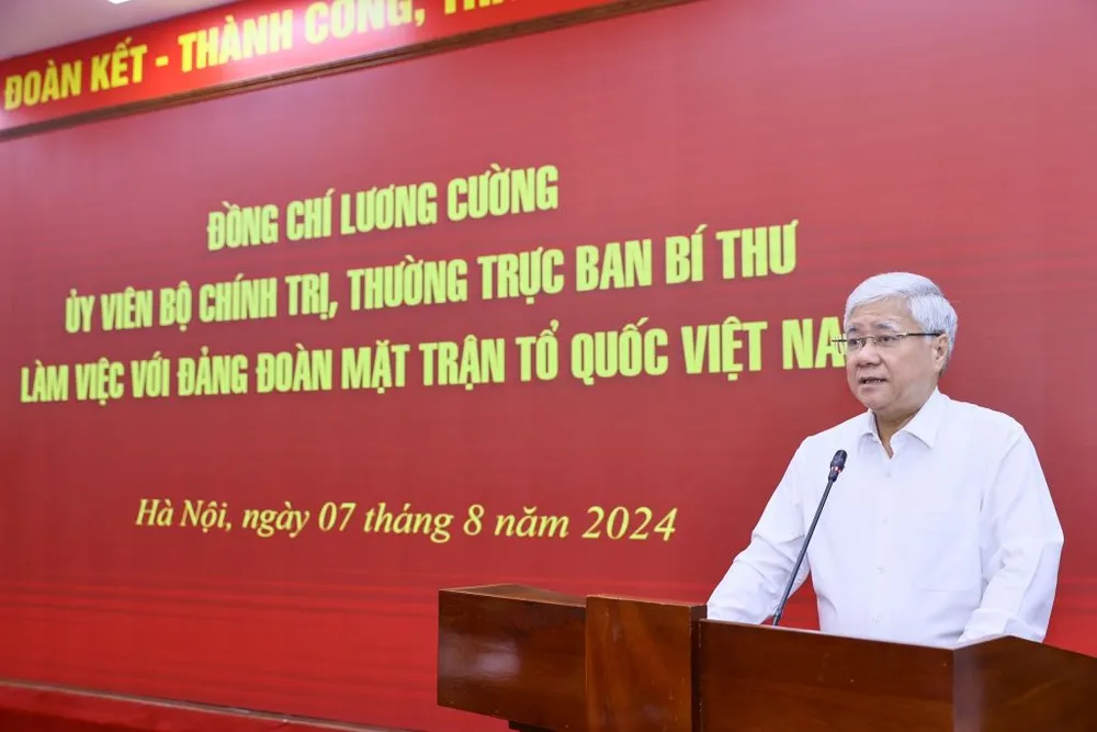 Thường trực Ban Bí thư Lương Cường cũng đề nghị Đảng đoàn MTTQ Việt Nam có giải pháp thiết thực nâng cao chất lượng giám sát, phản biện xã hội.