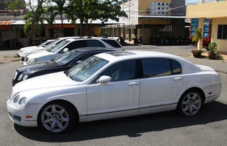 Công tử cũng năm, bảy đường phong lưu... ảnh 1