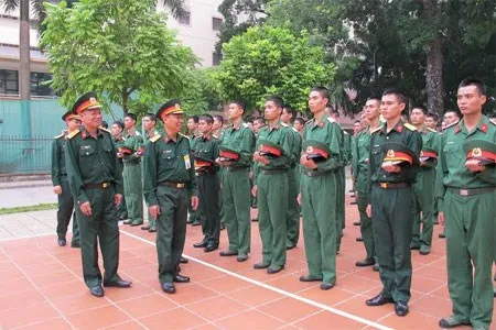 Lữ đoàn 144 (Bộ Tổng Tham mưu) duy trì thực hiện nghiêm túc việc cắt tóc 3 phân. Lữ đoàn 144 (Bộ Tổng Tham mưu) duy trì thực hiện nghiêm túc việc cắt tóc 3 phân.