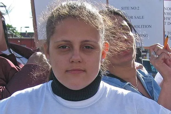 Bị thiêu sống vì yêu con riêng của người tình ảnh 1