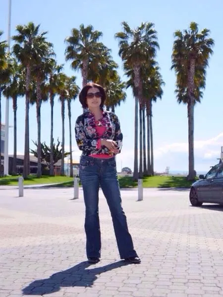 U60 Lưu Hiểu Khánh 'học đòi' chụp ảnh kiểu teen 6