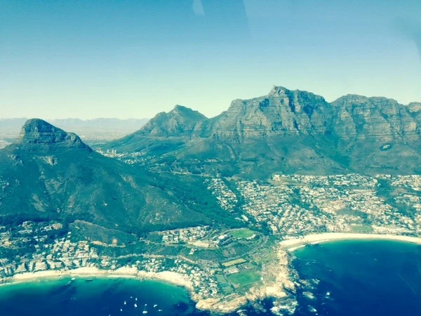 Thu Minh đi trực thăng để ngắm cảnh đẹp Nam Phi ảnh 7