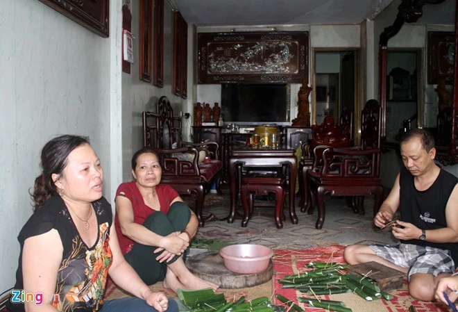 Mẹ cầu thủ Trần Mạnh Dũng: Xin mọi người cho con tôi cơ hội! ảnh 4