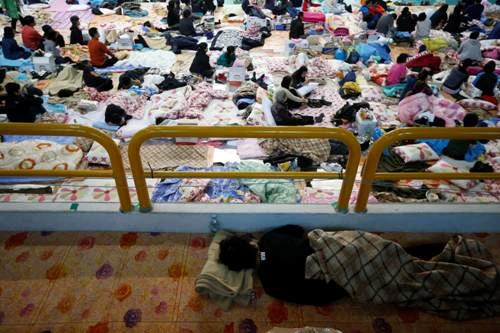 Thảm kịch chìm phà ở Hàn Quốc: Nhiều thân nhân hành khách mất tích muốn tự sát ảnh 2