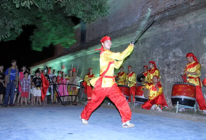 Cẩm vệ quân triều Nguyễn trình diễn sức mạnh ảnh 6