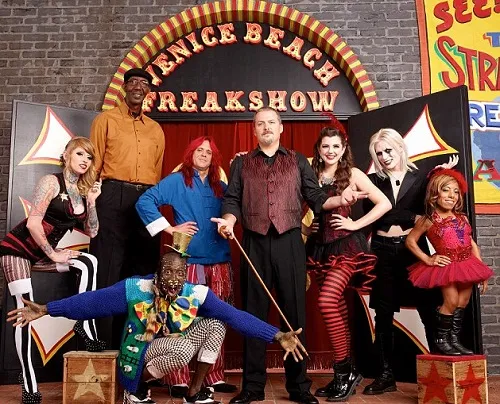 Hoảng hốt với cô gái có bộ râu dài kỷ lục 30cm ảnh 4 Hoảng hốt với cô gái có bộ râu dài kỷ lục 30cm ảnh 4