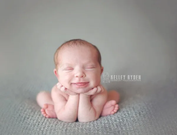 Những em bé sơ sinh lần đầu tiên lên hình ảnh 24 Những em bé sơ sinh lần đầu tiên lên hình ảnh 24