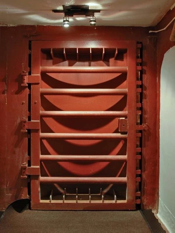 But the most beautiful part is the hidden bunker downstairs.