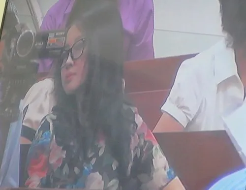 Bầu Kiên yêu cầu được gặp gia đình và đề nghị không cùm khi dẫn giải ảnh 7