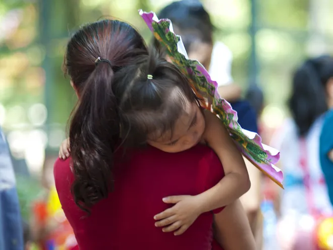 Công viên, rạp xiếc đông nghịt người bất chấp nắng nóng ảnh 11