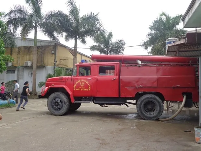 Cháy công ty may ở Bắc Giang, hơn 1.200 người tháo chạy 6