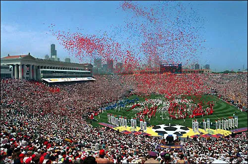 Những hình ảnh ấn tượng tại các lễ khai mạc World Cup ảnh 13