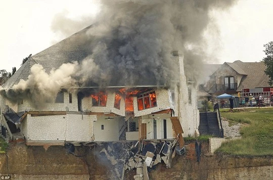 Chủ nhà phóng hỏa đốt biệt thự gần 15 tỉ đồng