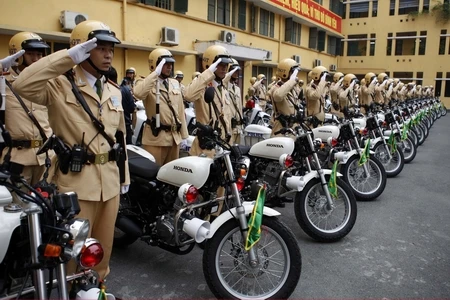 15-7-1357128420-41-vnm-2013-11-6440-6329