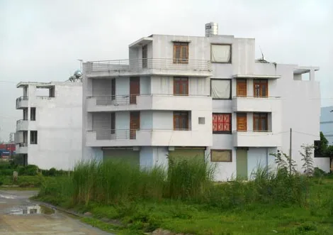 Đại gia chán villa vì làm chết xác cho ôsin hưởng