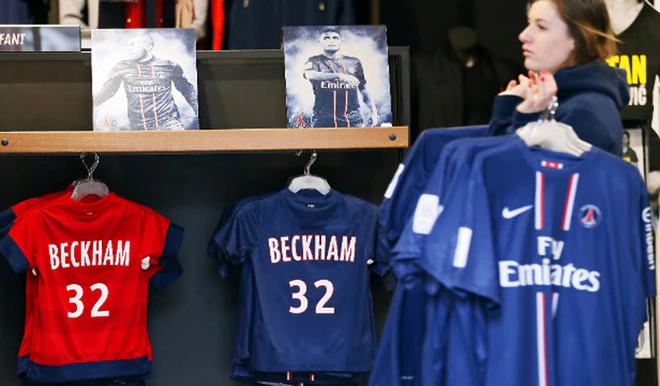 10 món đồ không nên mua khi đi đu lịch ảnh 4