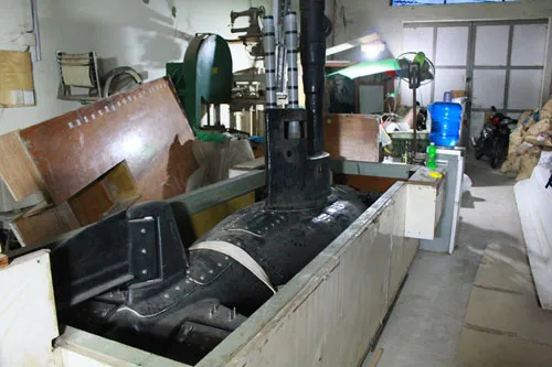 Gặp người đàn ông chế tạo tàu ngầm xuất ngoại ảnh 2 - 2