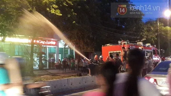 Hà Nội: Chập điện, dây điện cháy, nổ đáng sợ ảnh 6