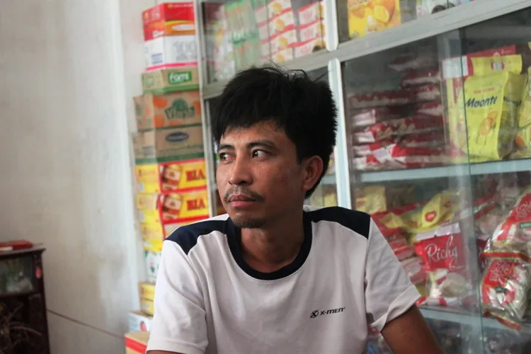 Thi công cầu, hàng loạt nhà dân bị nguy hiểm ảnh 6