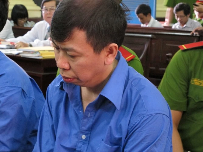 Ông chủ massage Tân Hoàng Phát lãnh 12 năm tù ảnh 2