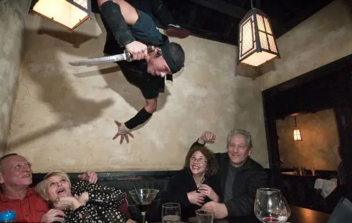 Những nhà hàng kì quặc nhất thế giới ảnh 7 - 7