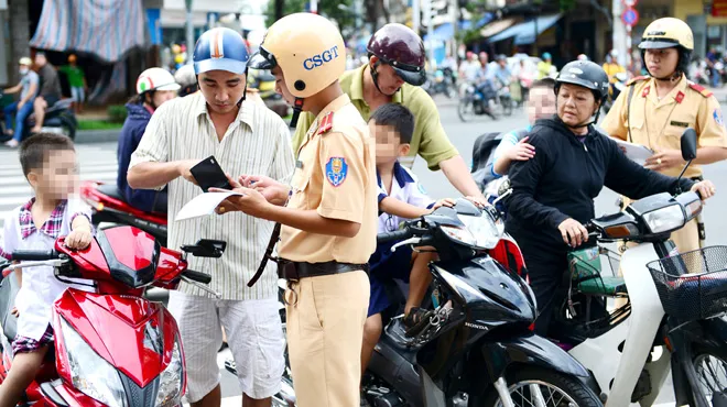 Xử phạt vi phạm giao thông có phân biệt nội - ngoại thành? ảnh 1