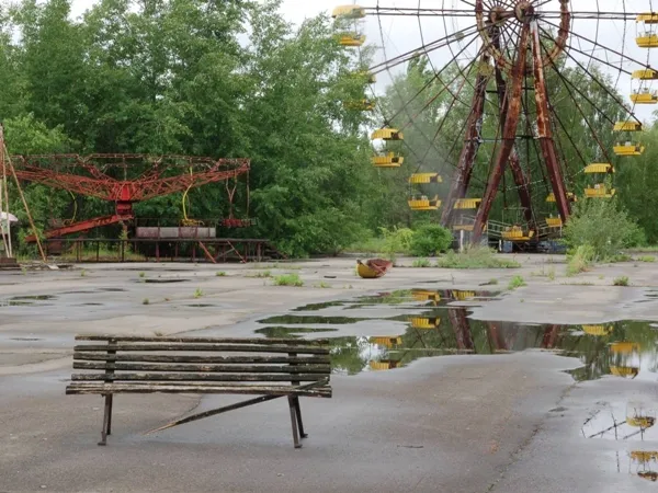 Trước đây,các tour du lịch đã đượcđến thăm khu vực này với điều kiện có thực hiện các giám sát bức xạ. Trước đây, ngoại trừ các nhà khoa học, phóng viên và nhiếp ảnh gia thì không ai được phép đến công viên giải trí này do mức độ nguy hiểm cao của bức xạ. Thời gian gần đây, chính phủ Ukraina đã cho phép tổ chức các tour du lịch đến thăm khu vực này với điều kiện có thực hiện các giám sát bức xạ.