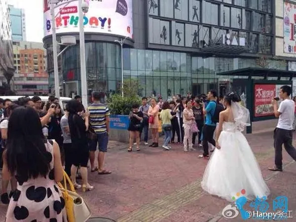 Trang điểm như bà lão 70 để chụp ảnh cưới, cô gái bị chồng sắp cưới bỏ rơi 4