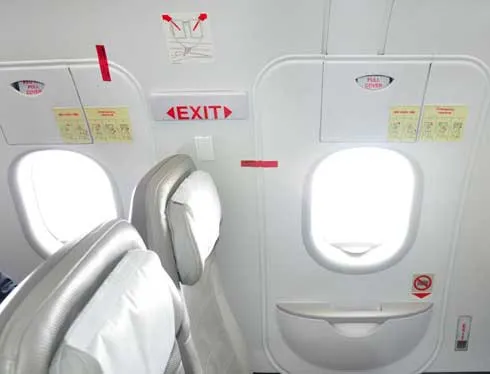 Đừng đùa với… máy bay! ảnh 6