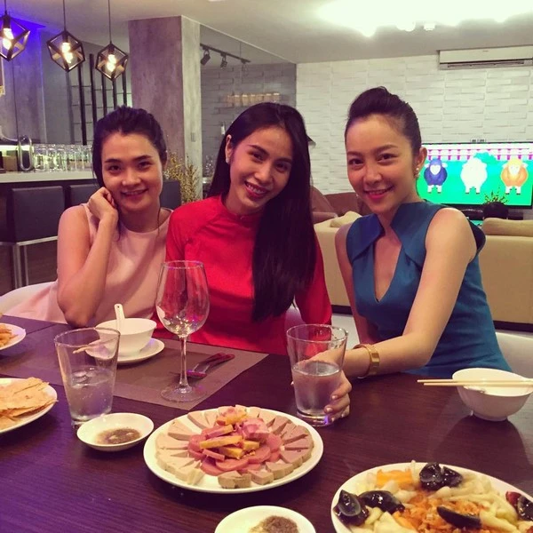 Công Vinh - Thủy Tiên nhất quyết giấu mặt con gái Bánh Gạo ảnh 3