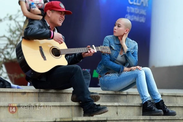 “Mỹ nhân đầu trọc” gây ấn tượng mạnh tại vòng loại “Vietnam Idol“ ảnh 1