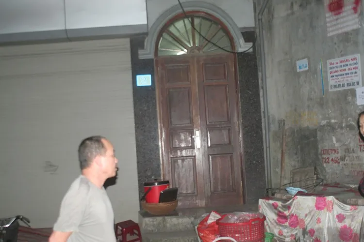 Thực hư chuyện 'công an phường còng tay, đánh phụ nữ' ảnh 2