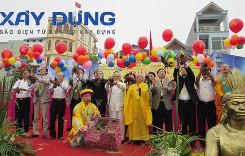 Kỳ lạ, pho tượng, biến mất, Thái Nguyên, Quốc tổ Lạc Long Quân, Quốc Mẫu Âu Cơ