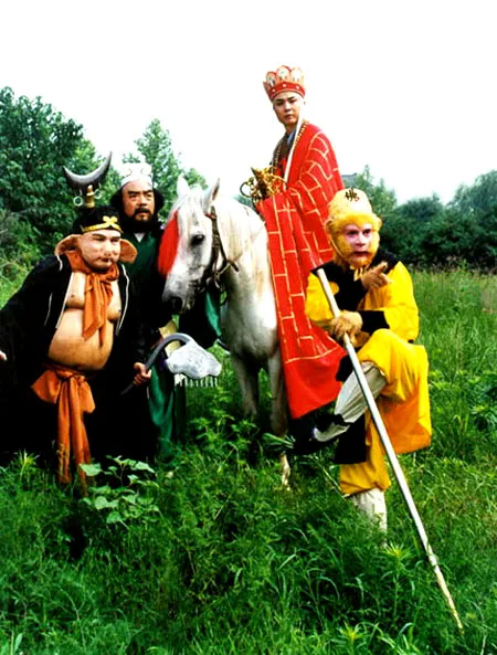 Lục Tiểu Linh Đồng tại buổi họp báo công bố dự án điện ảnh