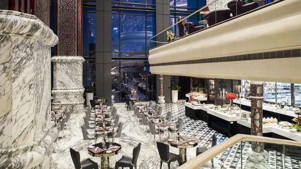 Báo Mỹ ca ngợi sự lộng lẫy 'không tưởng' của KS siêu sang ở Sài Gòn ảnh 12