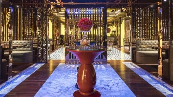 Báo Mỹ ca ngợi sự lộng lẫy 'không tưởng' của KS siêu sang ở Sài Gòn ảnh 13 Báo Mỹ ca ngợi sự lộng lẫy 'không tưởng' của KS siêu sang ở Sài Gòn ảnh 13