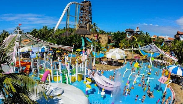 Mê mẩn với những công viên nước hoành tráng nhất thế giới ảnh 7