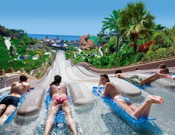 Mê mẩn với những công viên nước hoành tráng nhất thế giới ảnh 11