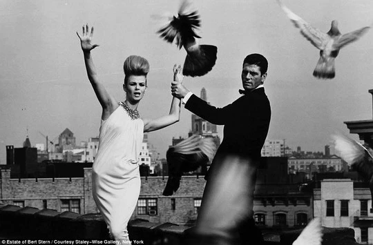 Ảnh chưa từng công bố của Marilyn Monroe, Kate Moss