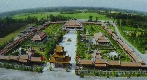 đại gia, cố đô Huế, Vinasuntaxi, vinasun, lập-nghiệp, tây-nam-bộ, Nam-Phương-Linh-Từ