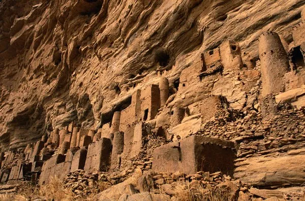 Khám phá những ngôi làng kỳ ảo nhất thế giới ảnh 7