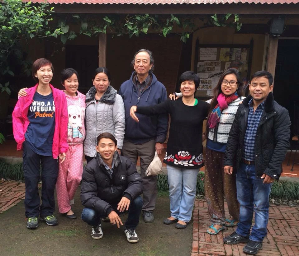 Mọi người đều cảm thấy may mắn khi được quán giúp đỡ