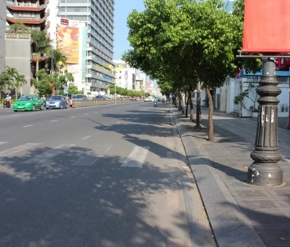 Đường phố Sài Gòn thanh bình, thông thoáng trong dịp Lễ ảnh 2 Đường phố Sài Gòn thanh bình, thông thoáng trong dịp Lễ ảnh 2