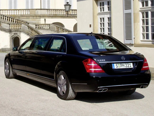 Tất cả các cửa sổ, kính lái và kính sau của&nbsp;