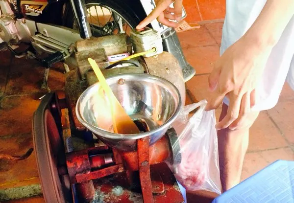 Hàng thịt, cân điêu, tráo hàng, ăn bớt, bà nội trợ, móc túi, khách hàng, mua thịt, thịt xay, cân thiếu, hàng-thịt, cân-điêu, tráo-hàng, ăn-bớt, bà-nội-trợ, móc-túi, khách-hàng, mua-thịt, thịt xay, cân thiếu, chợ Hàng thịt, cân điêu, tráo hàng, ăn bớt, bà nội trợ, móc túi, khách hàng, mua thịt, thịt xay, cân thiếu, hàng-thịt, cân-điêu, tráo-hàng, ăn-bớt, bà-nội-trợ, móc-túi, khách-hàng, mua-thịt, thịt xay, cân thiếu, chợ