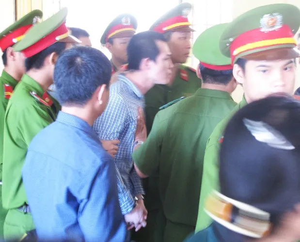 Vụ công an xã đánh chết học sinh: Đã có kết luận điều tra lại ảnh 2 Vụ công an xã đánh chết học sinh: Đã có kết luận điều tra lại ảnh 2