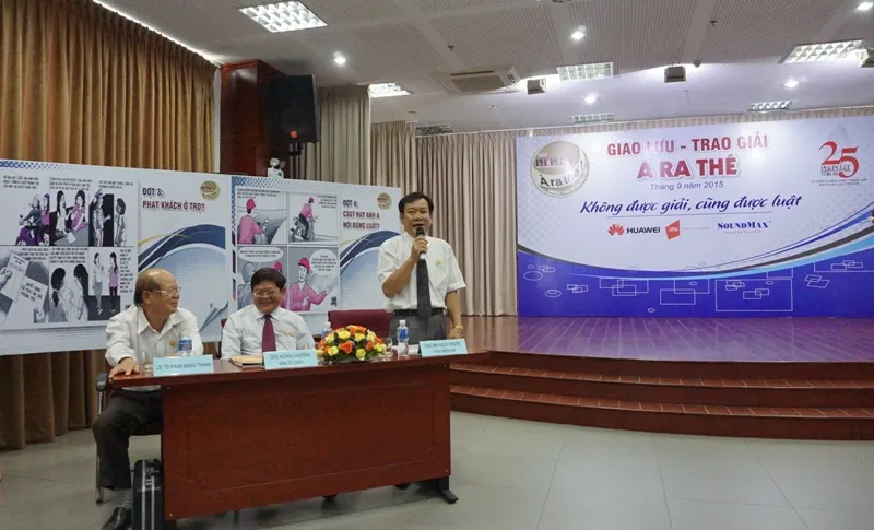 Trao giải À RA THẾ: Sôi nổi cãi nhau, cùng đưa pháp luật vào cuộc sống ảnh 19