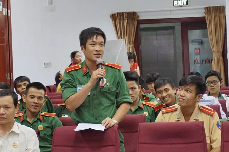 Trao giải À RA THẾ: Sôi nổi cãi nhau, cùng đưa pháp luật vào cuộc sống ảnh 16