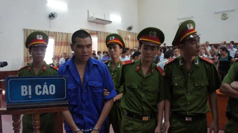 Chùm ảnh: Toàn cảnh phiên tòa xét xử vụ thảm sát 4 người ở Nghệ An ảnh 27